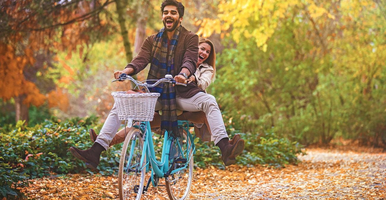 Die besten Tipps für sicheres Radfahren im Herbst