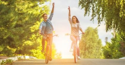 Sie wissen, warum Fahrradfahren gesund ist.