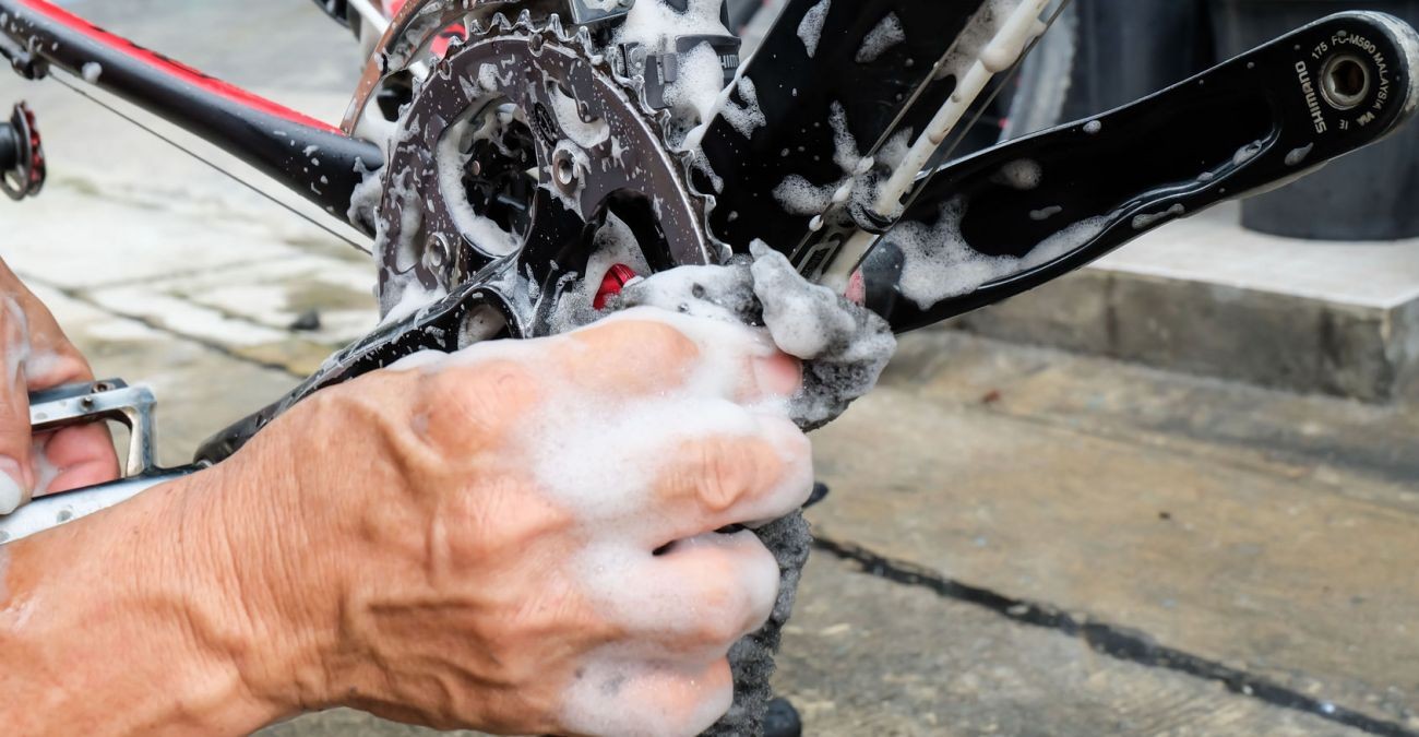 Kein Knirschen mehr! So schützt du dein Fahrrad vor Wind und Wetter