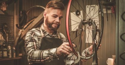 Hilfe zur Selbsthilfe in Fahrradwerkstätten